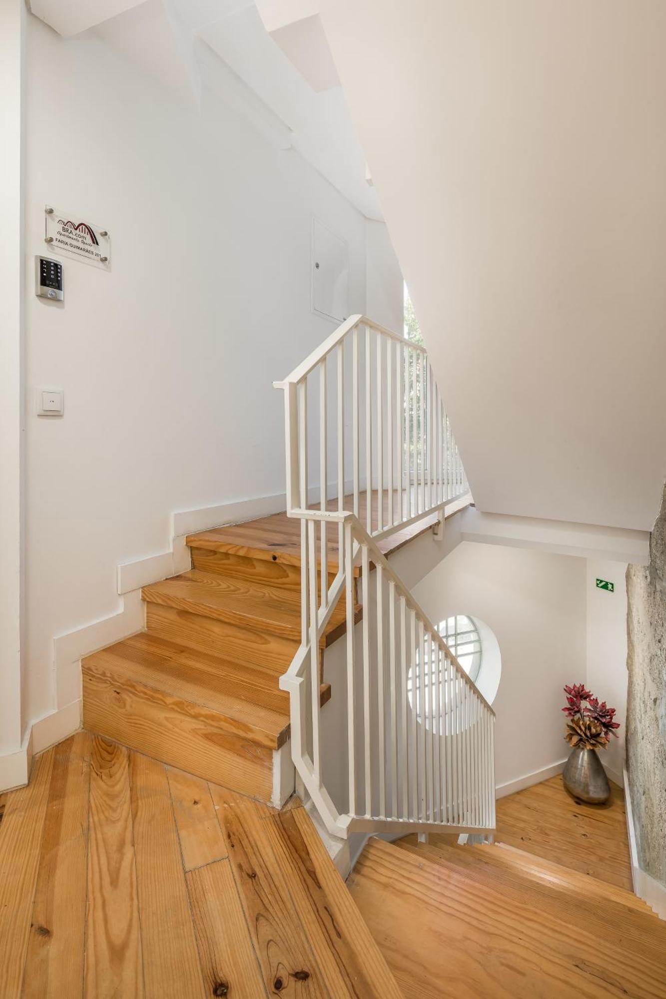 Bra.Com Apartments Oporto Faria Guimaraes Εξωτερικό φωτογραφία